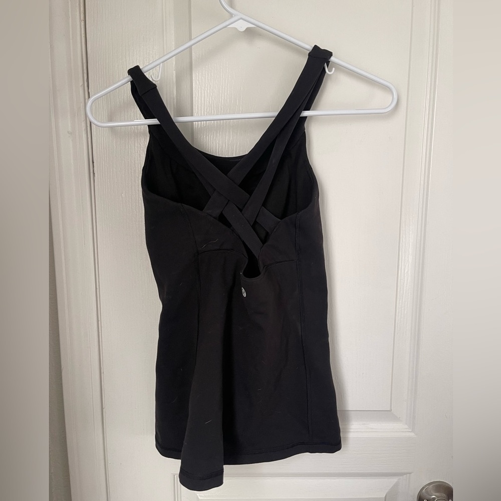 Lululemon tank size 4 - Picture 2 of 2